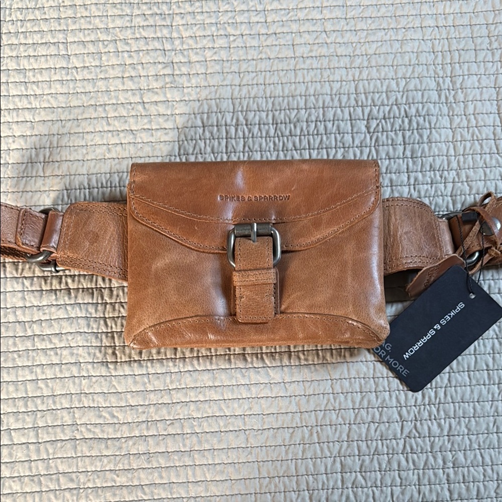 Spikes & Sparrow waist bag
